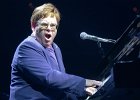 elton2.jpg  Generated by  IJG JPEG Library